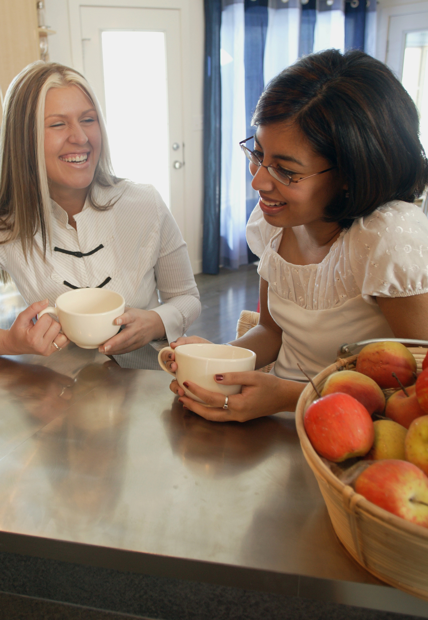 Apartment Etiquette: 5 Tips for Being a Good Neighbor - Willow Creek ...